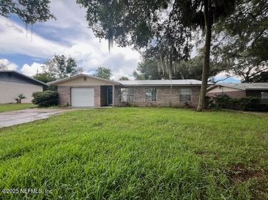 231 HOLLY Lane, Palatka, FL 32177