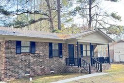 1401 Rivers Street photo 4