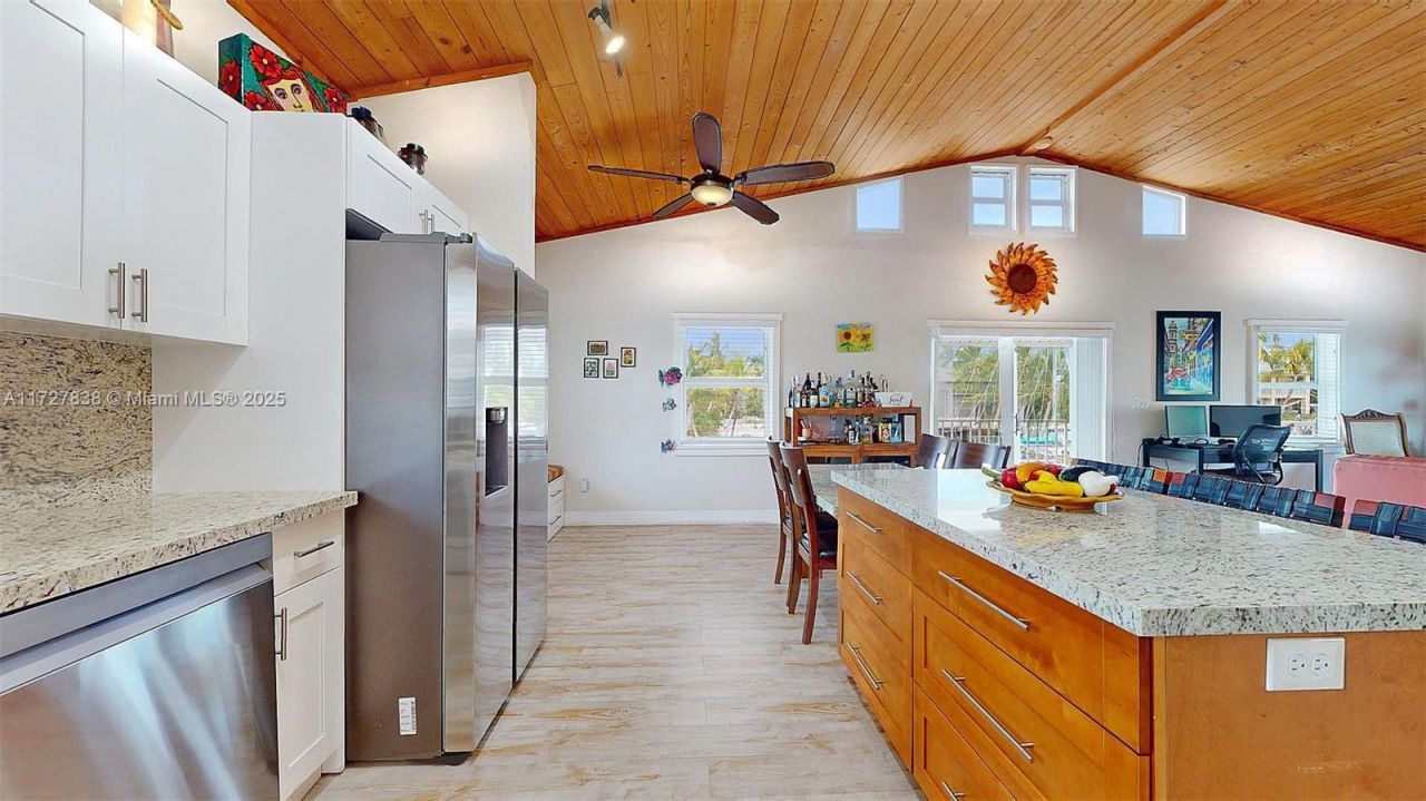 28 Center Ln, Key Largo, FL 33037 Photo