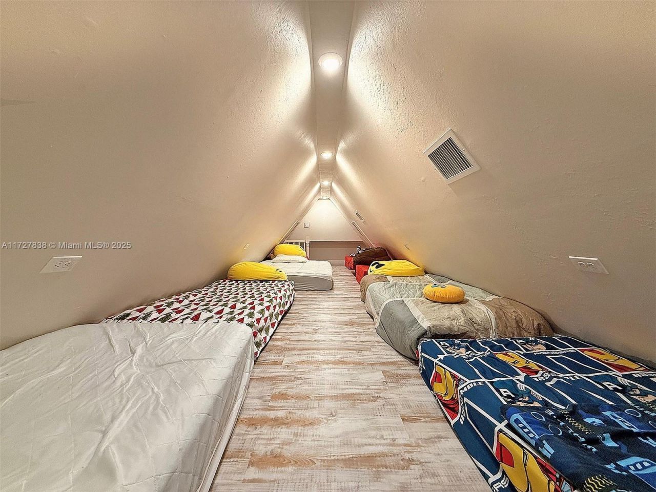 28 Center Ln, Key Largo, FL 33037 Photo