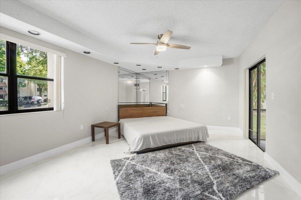 511 Ives Dairy Road, Unit 101-6, Miami, FL 33179 Photo