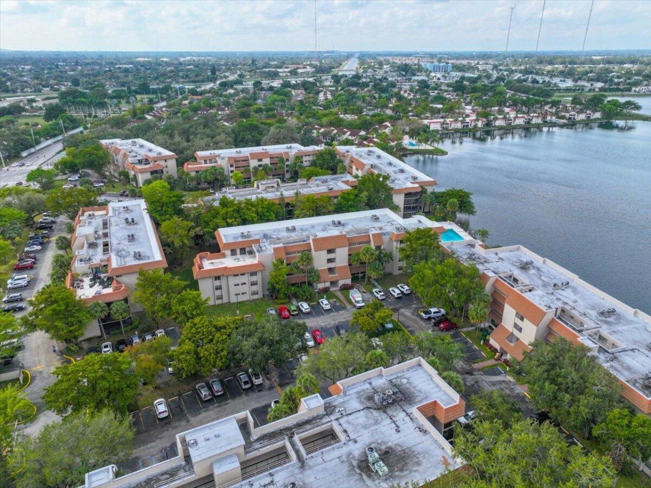 511 Ives Dairy Road, Unit 101-6, Miami, FL 33179 Photo