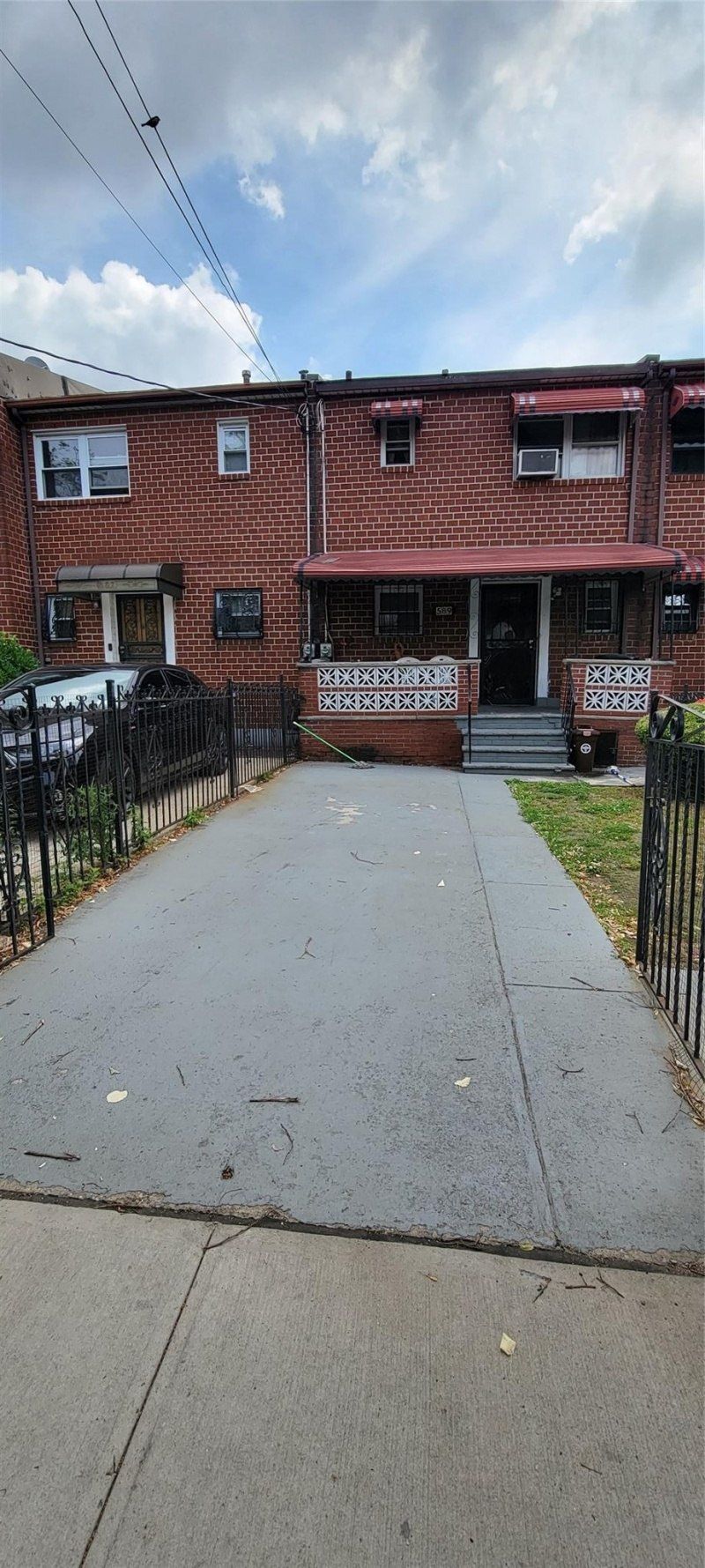 589 Saratoga Avenue, Brooklyn, NY 11212 Main Photo