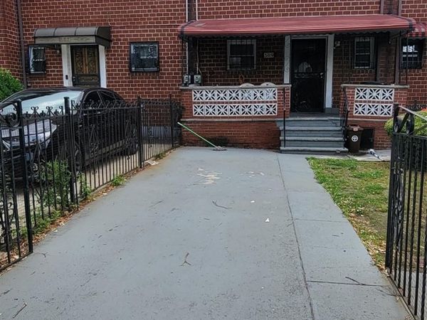 589 Saratoga Avenue, Brooklyn, NY 11212