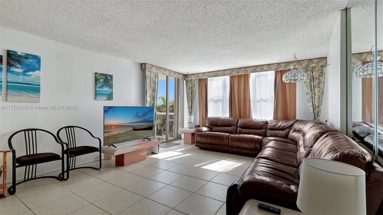 3015 N Ocean Blvd, Unit 3J, Fort Lauderdale, FL 33308 Photo