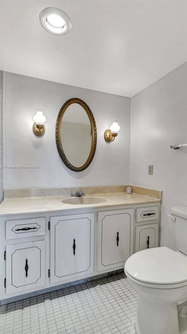 3015 N Ocean Blvd, Unit 3J, Fort Lauderdale, FL 33308 Photo