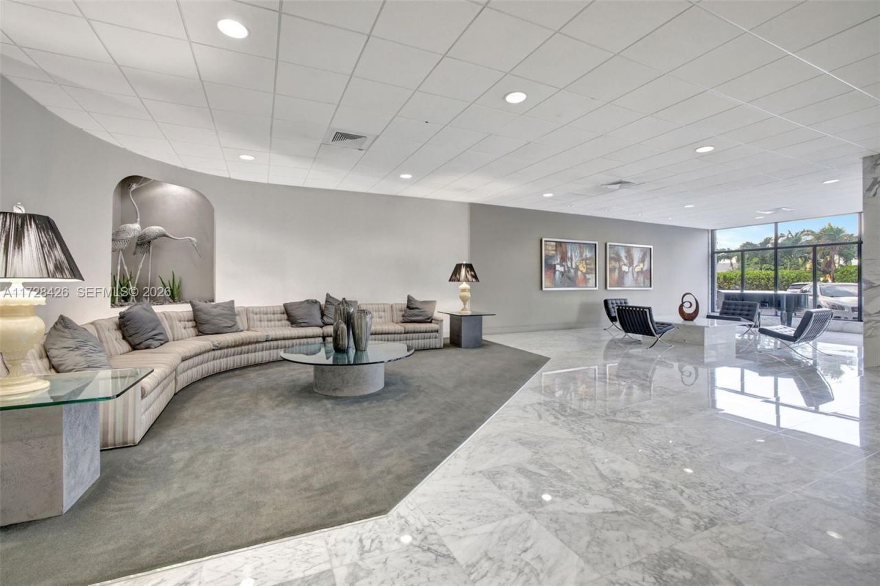 3015 N Ocean Blvd, Unit 3J, Fort Lauderdale, FL 33308 Photo
