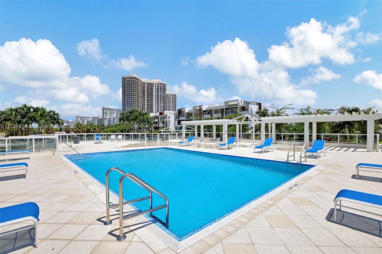 3015 N Ocean Blvd, Unit 3J, Fort Lauderdale, FL 33308 Photo