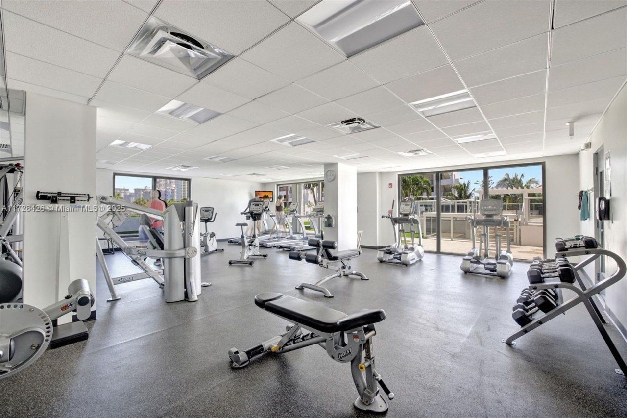 3015 N Ocean Blvd, Unit 3J, Fort Lauderdale, FL 33308 Photo