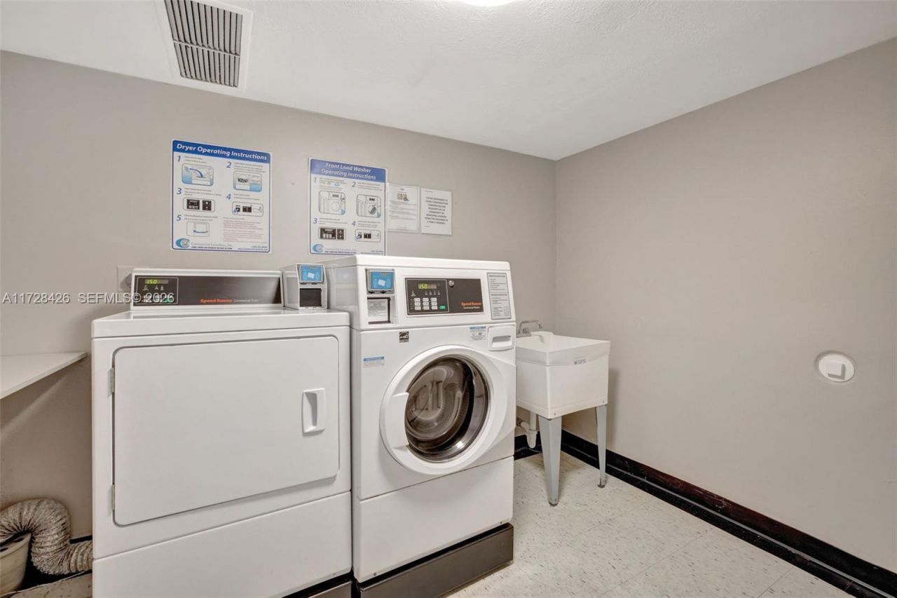 3015 N Ocean Blvd, Unit 3J, Fort Lauderdale, FL 33308 Photo