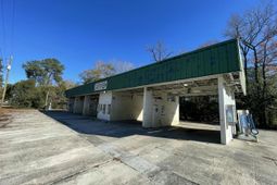 916 Hart Street photo 4