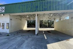 916 Hart Street photo 4