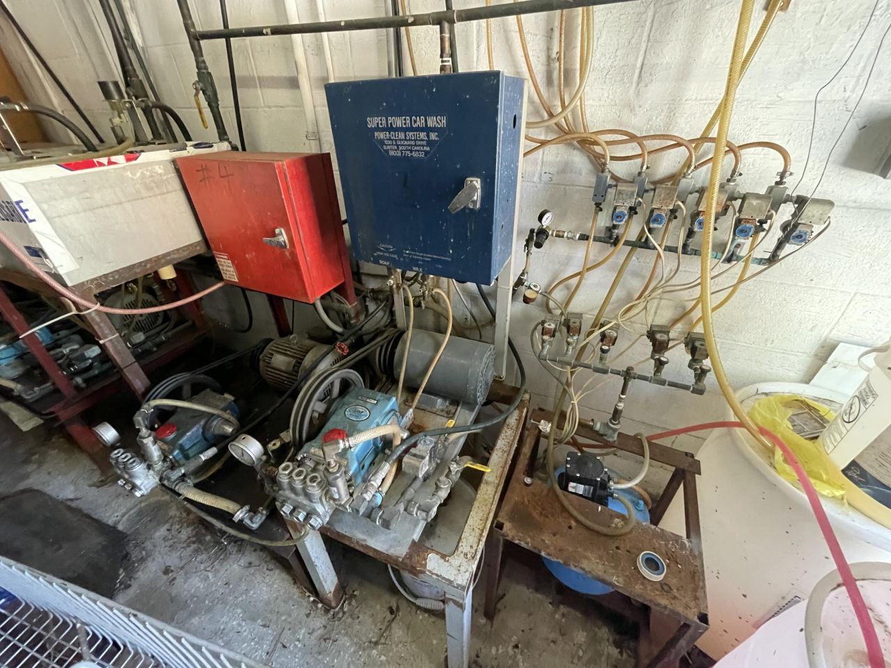 916 Hart Street Photo 7