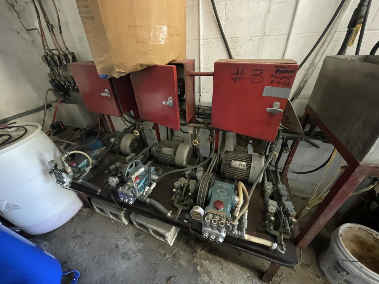 916 Hart Street Photo 8