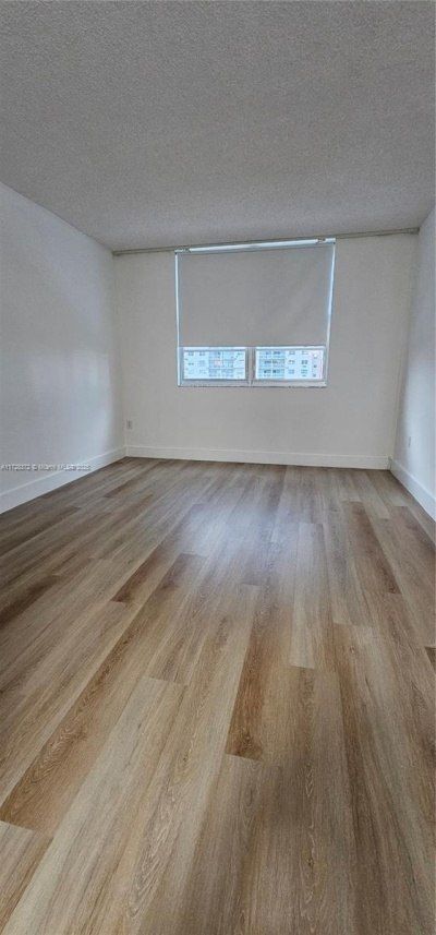 500 Bayview Dr, Unit 1117, Sunny Isles Beach, FL 33160 Photo