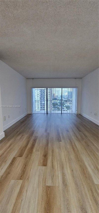 500 Bayview Dr, Unit 1117, Sunny Isles Beach, FL 33160 Photo