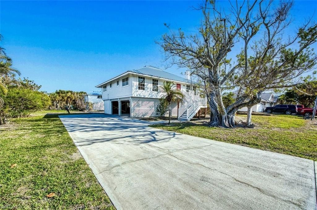 220 Palm Lake Dr, Sanibel, FL 33957 Photo