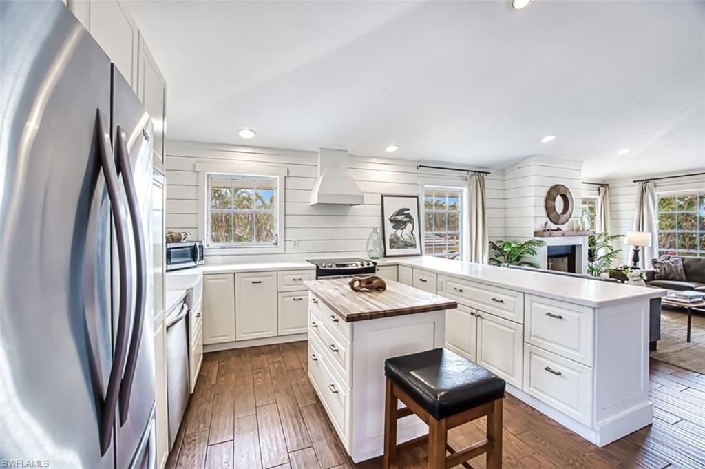 220 Palm Lake Dr, Sanibel, FL 33957 Photo