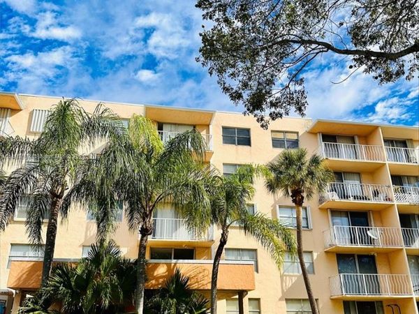 480 Executive Center Dr, Unit 5N, West Palm Beach, FL 33401