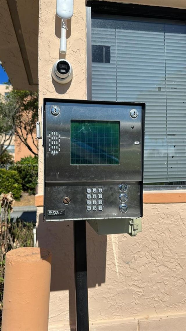 480 Executive Center Dr, Unit 5N, West Palm Beach, FL 33401 Photo