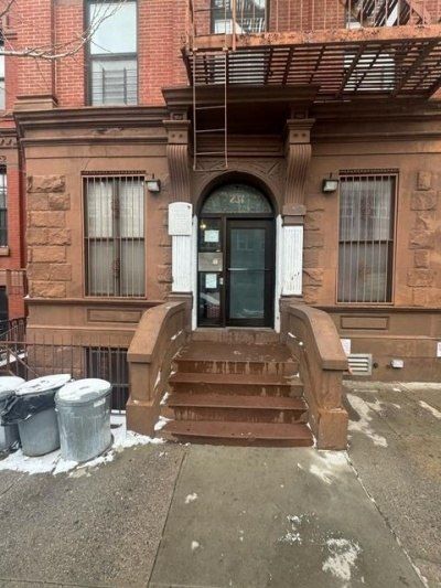 134th Street 237, Unit 2W, New York, NY 10030 Main Photo