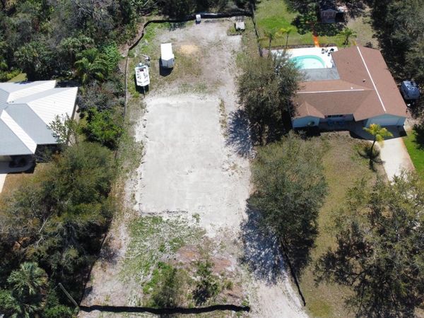 136 Arbor Lane, Edgewater, FL 32141