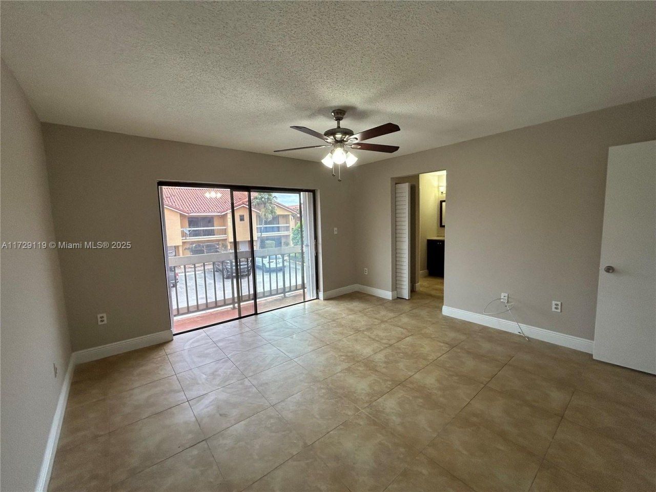 530 NW 109th Ave, Unit 501, Miami, FL 33172 Photo