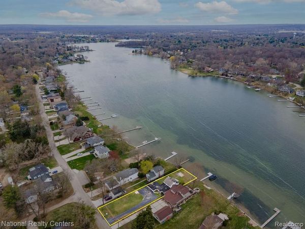 6978 COLONY Drive, West Bloomfield Twp, MI 48323