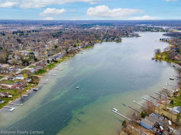 6978 COLONY Drive, West Bloomfield Township, Mi 48323