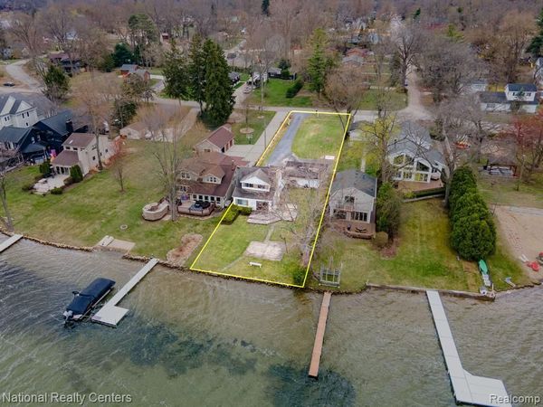 6978 COLONY Drive, West Bloomfield Twp, MI 48323