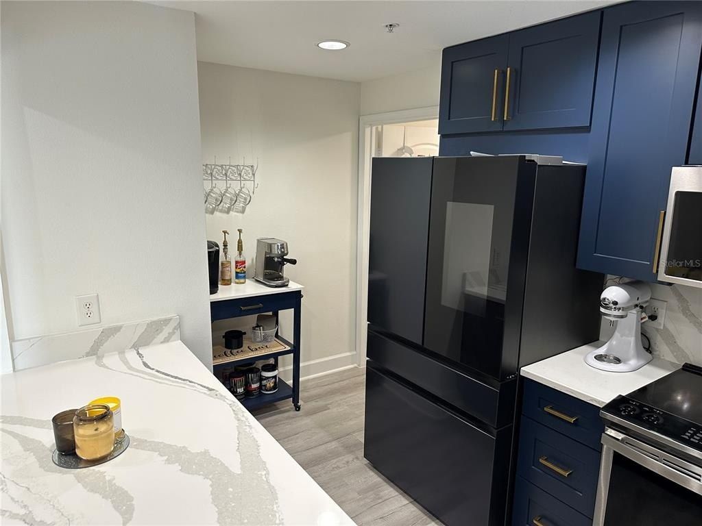 808 3rd Avenue W, Unit 701, Bradenton, FL 34205 Photo