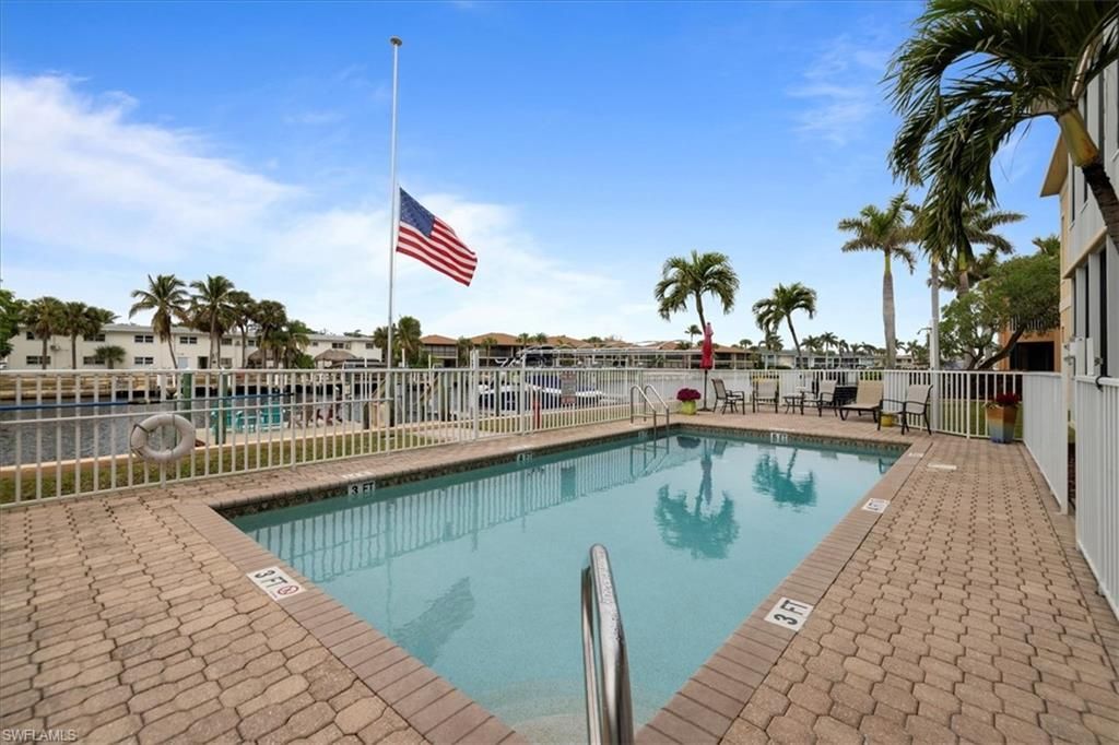 4610 SE 5th Pl, Unit 201, Cape Coral, FL 33904 Photo