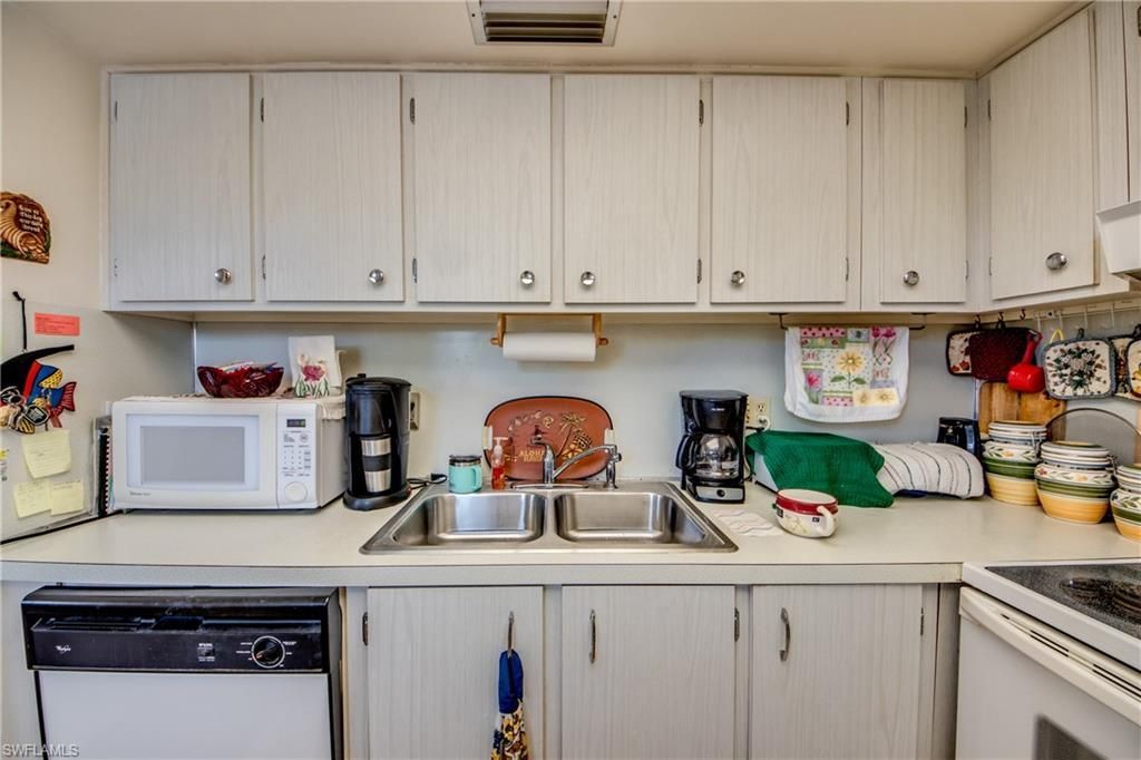 1432 Tropic Ter, Unit 1432, North Fort Myers, FL 33903 Photo