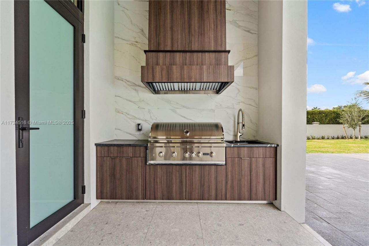 12025 SW 46th St, Miami, FL 33175 Photo