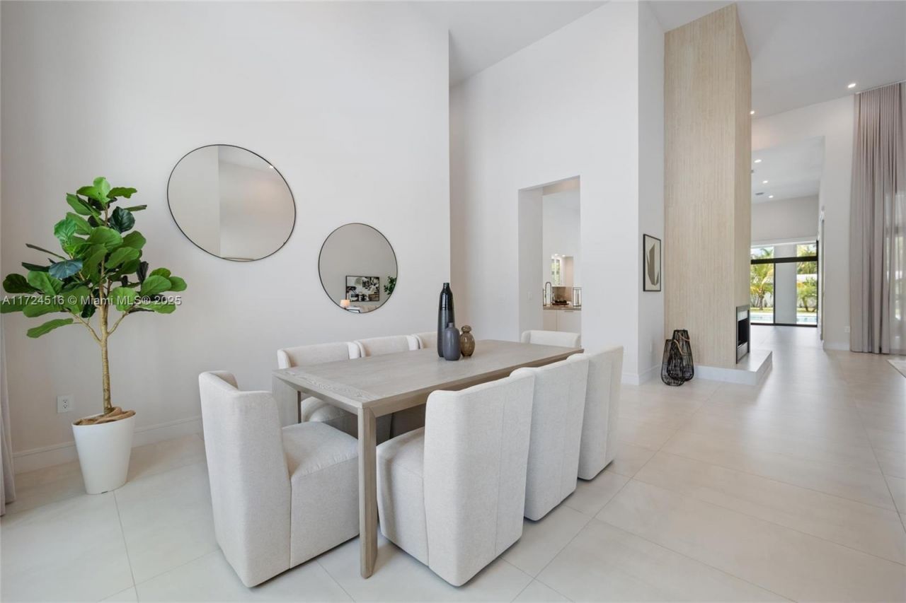 12025 SW 46th St, Miami, FL 33175 Photo