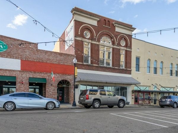 134 E Front St., Hattiesburg, MS 39401