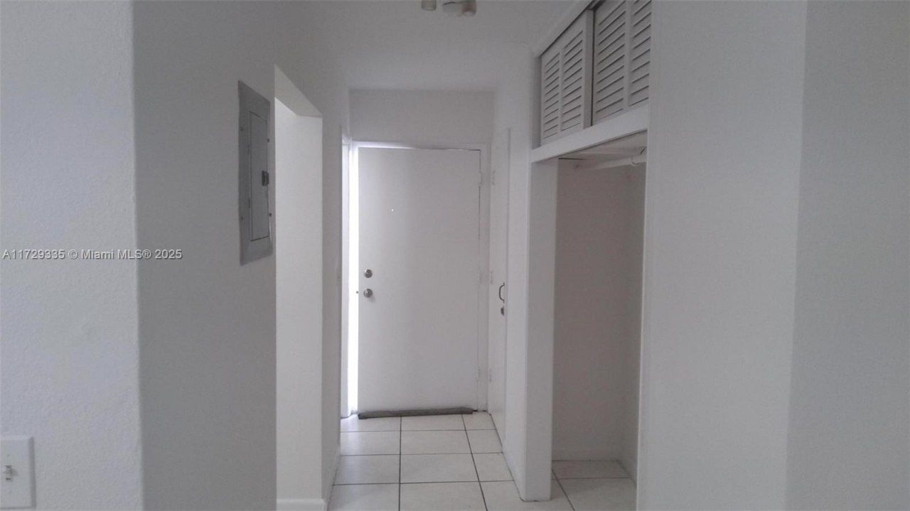 1441 Lincoln Rd, Unit 414, Miami Beach, FL 33139 Photo