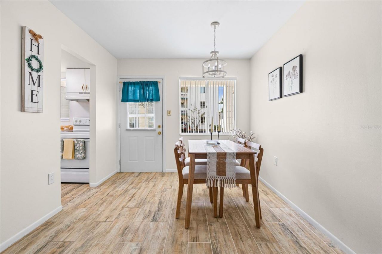 1853 Restful Drive, Unit L2, Bradenton, FL 34207 Photo