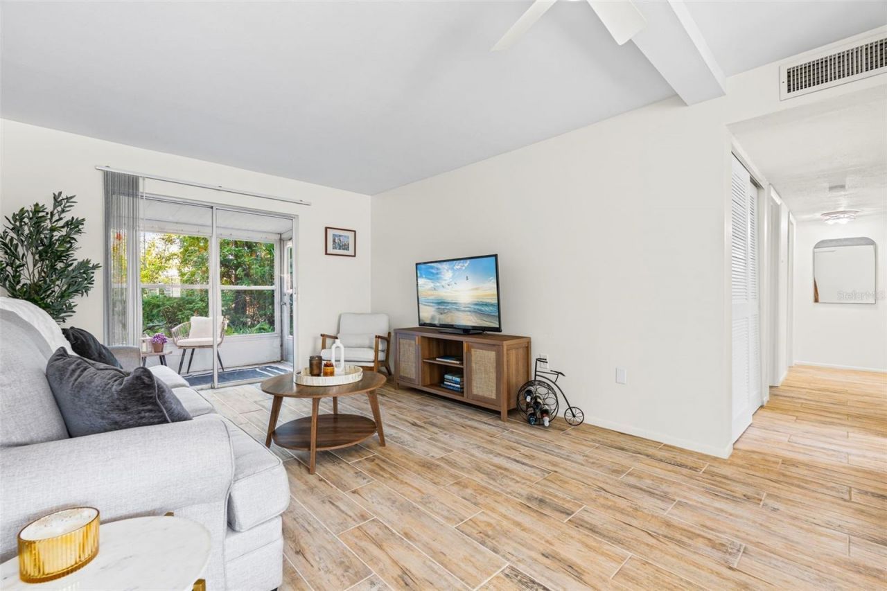 1853 Restful Drive, Unit L2, Bradenton, FL 34207 Photo