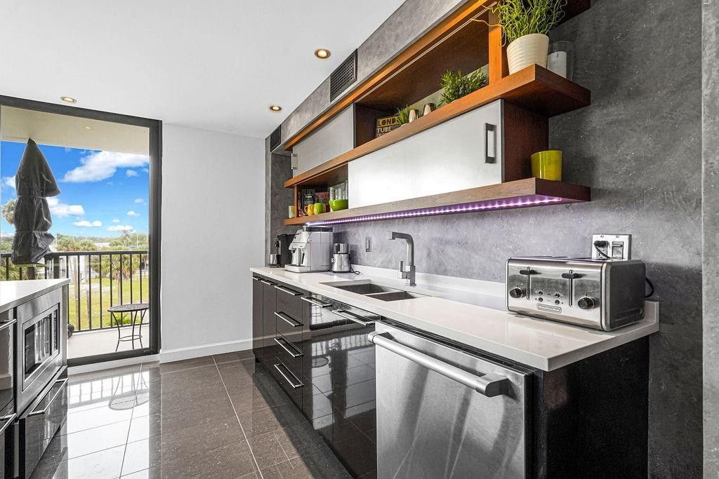 1350 River Reach Drive, Unit 417, Fort Lauderdale, FL 33315 Photo