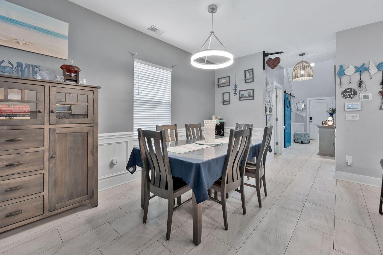 1584 Swing Bridge Way Photo 10