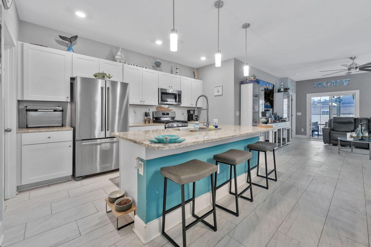 1584 Swing Bridge Way Photo 12