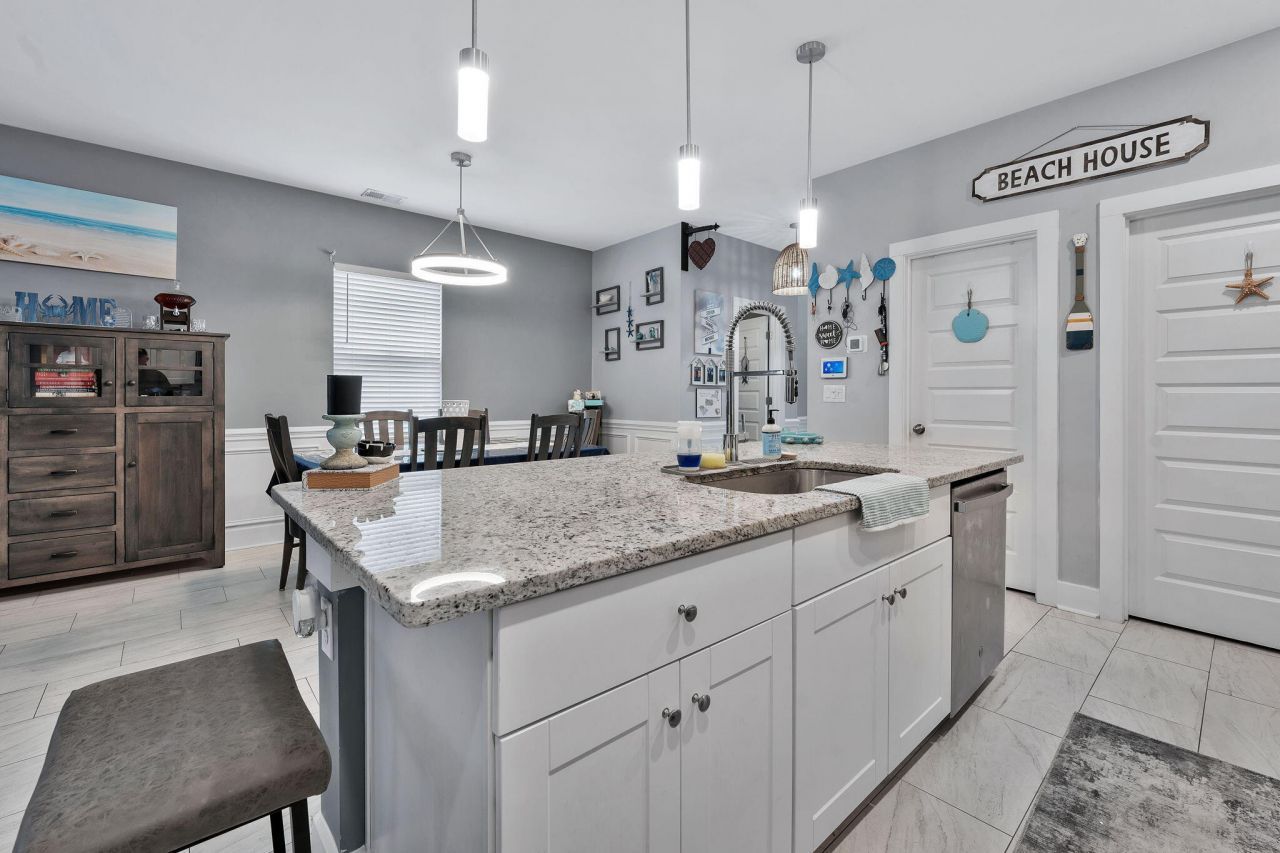 1584 Swing Bridge Way Photo 13