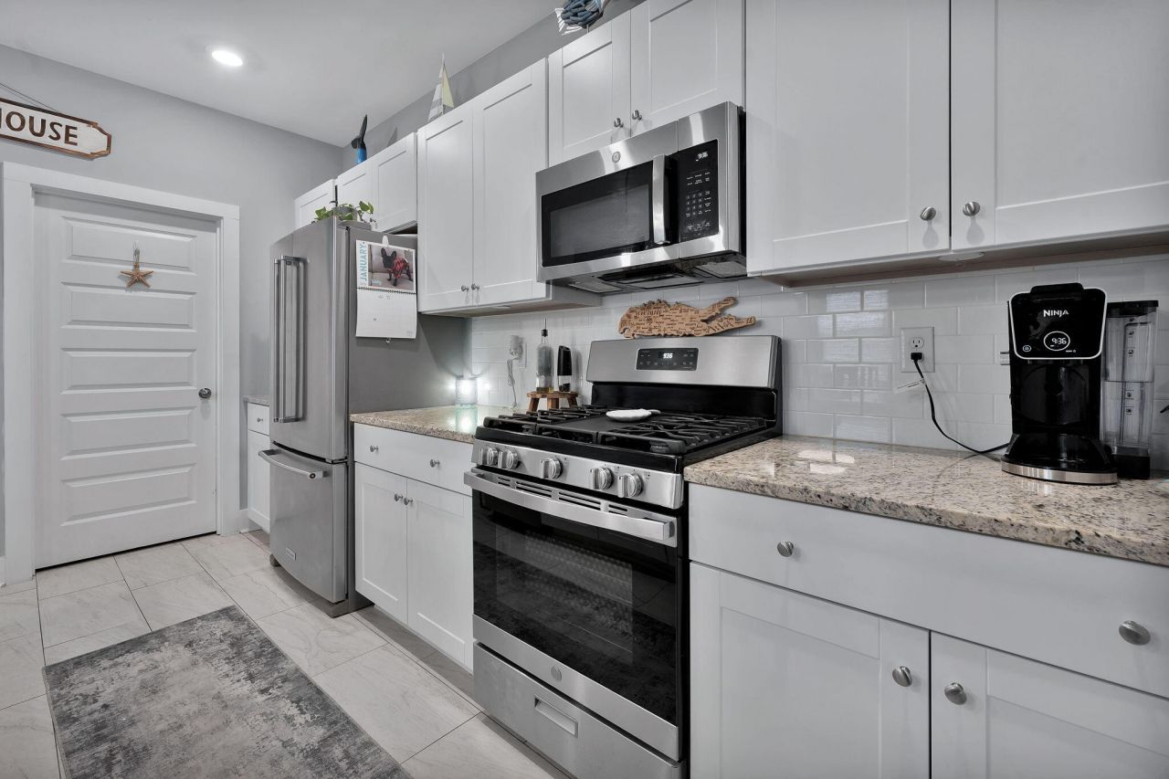 1584 Swing Bridge Way Photo 15