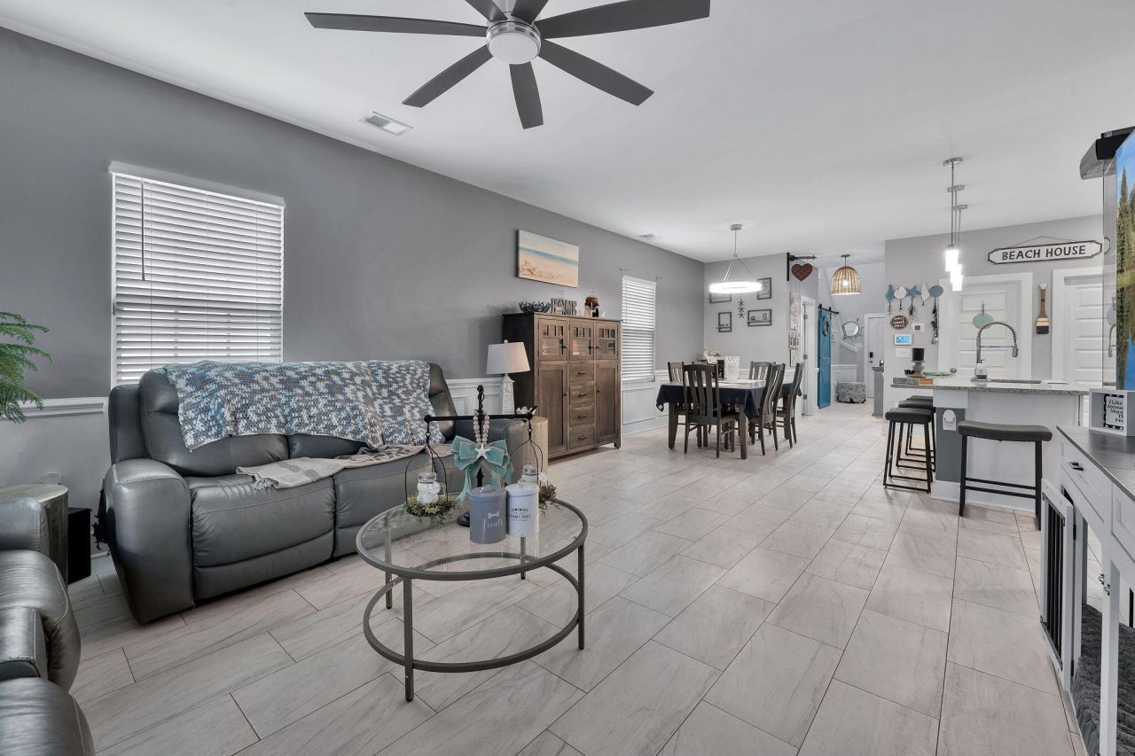 1584 Swing Bridge Way Photo 9