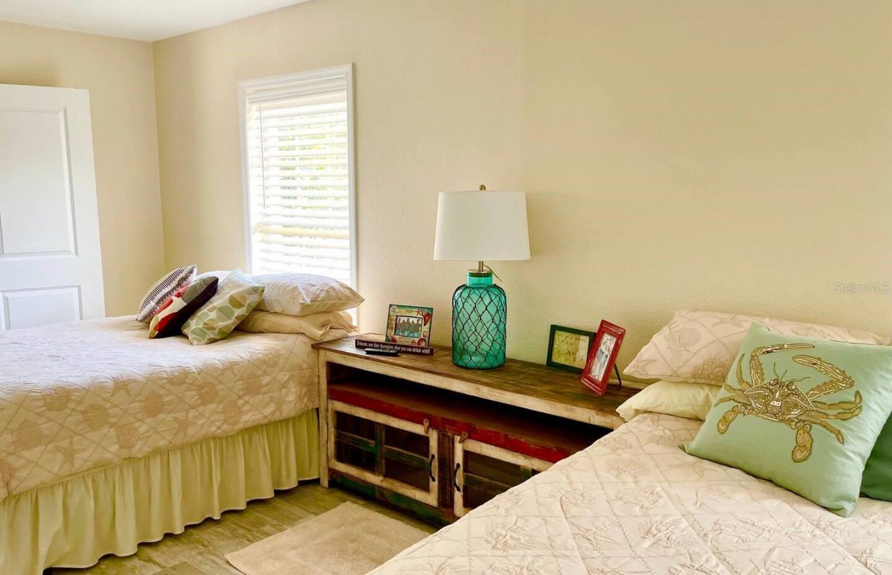 3907 10th Avenue Drive W, Bradenton, FL 34205 Photo