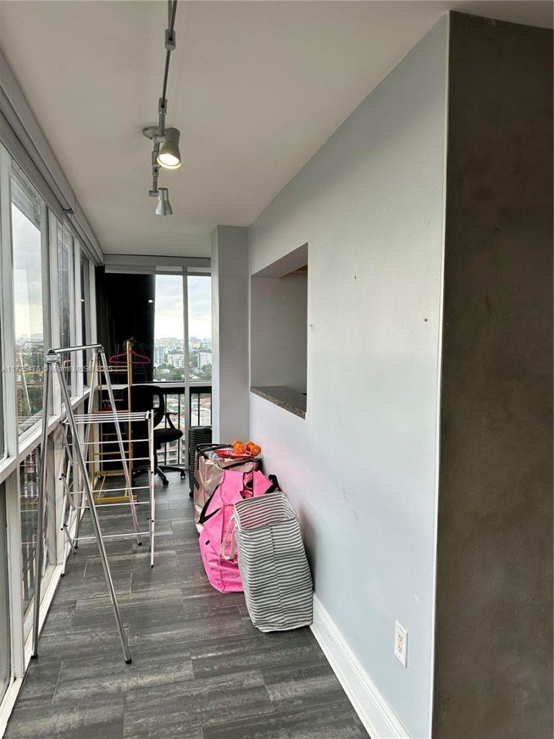 2333 Brickell Ave, Unit 2116, Miami, FL 33129 Photo