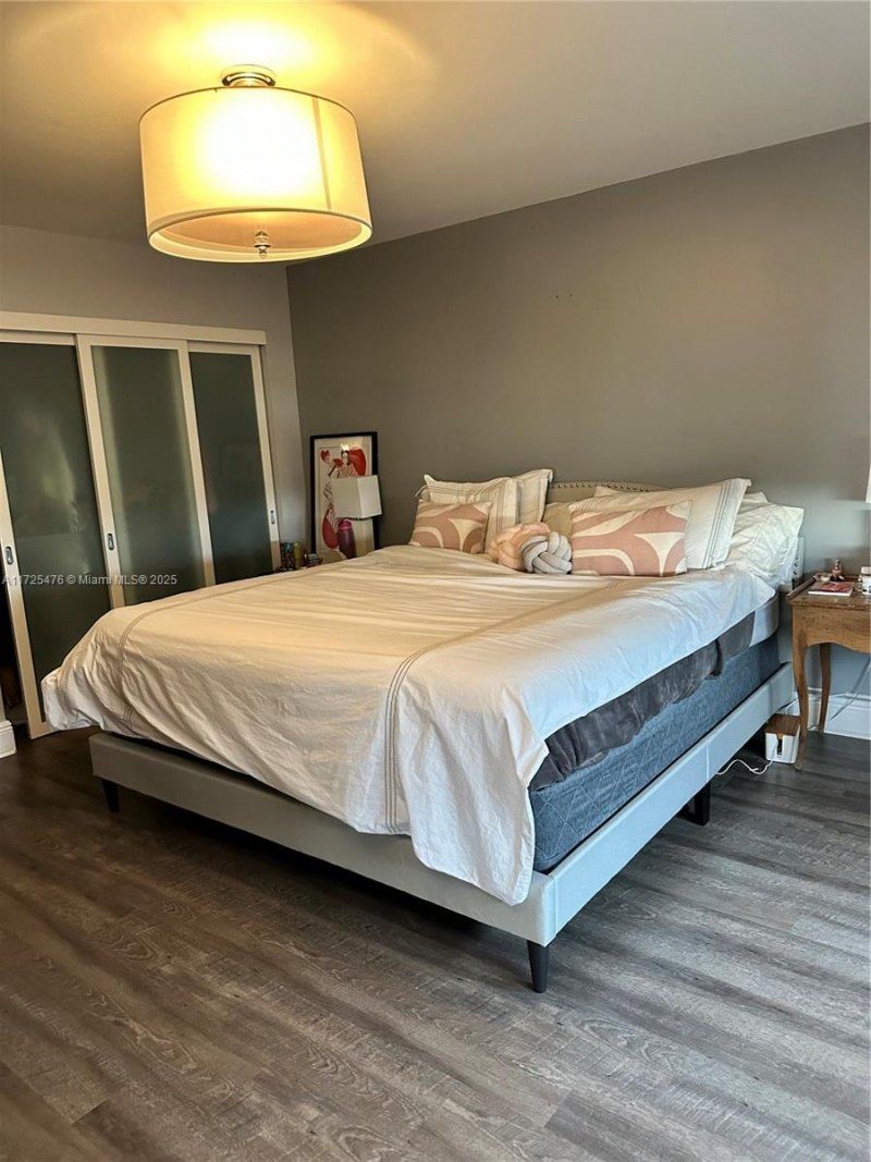 2333 Brickell Ave, Unit 2116, Miami, FL 33129 Photo