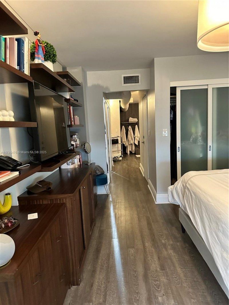 2333 Brickell Ave, Unit 2116, Miami, FL 33129 Photo