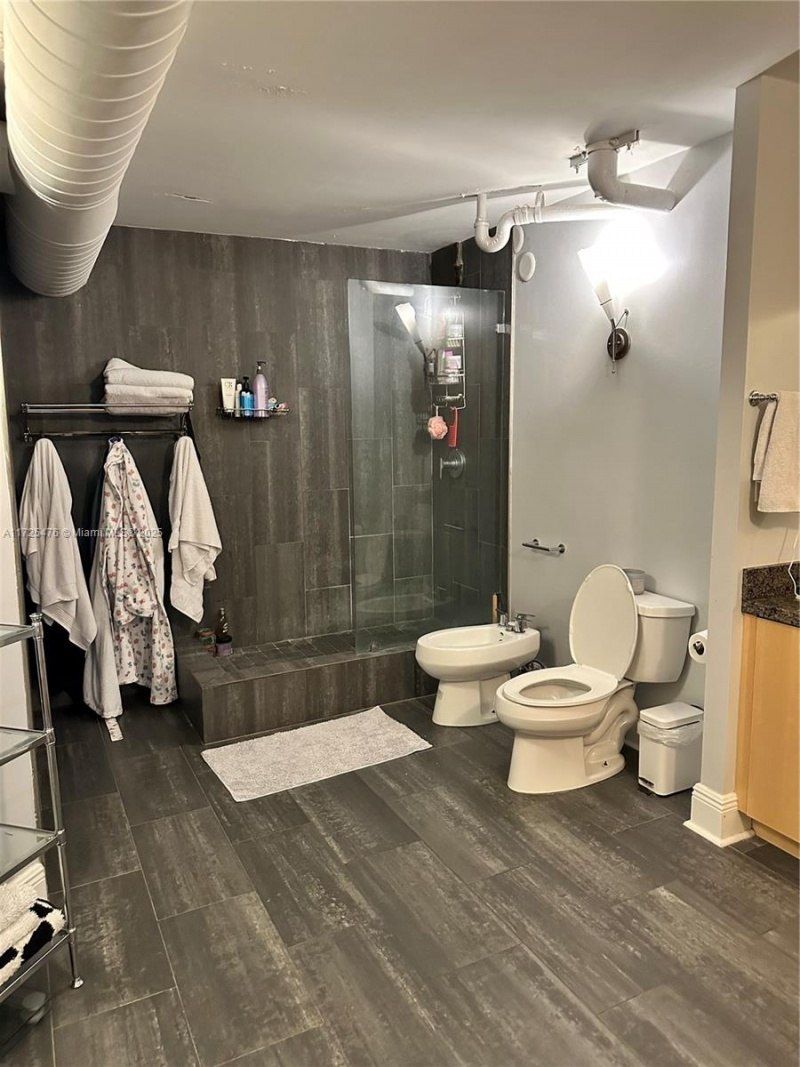 2333 Brickell Ave, Unit 2116, Miami, FL 33129 Photo